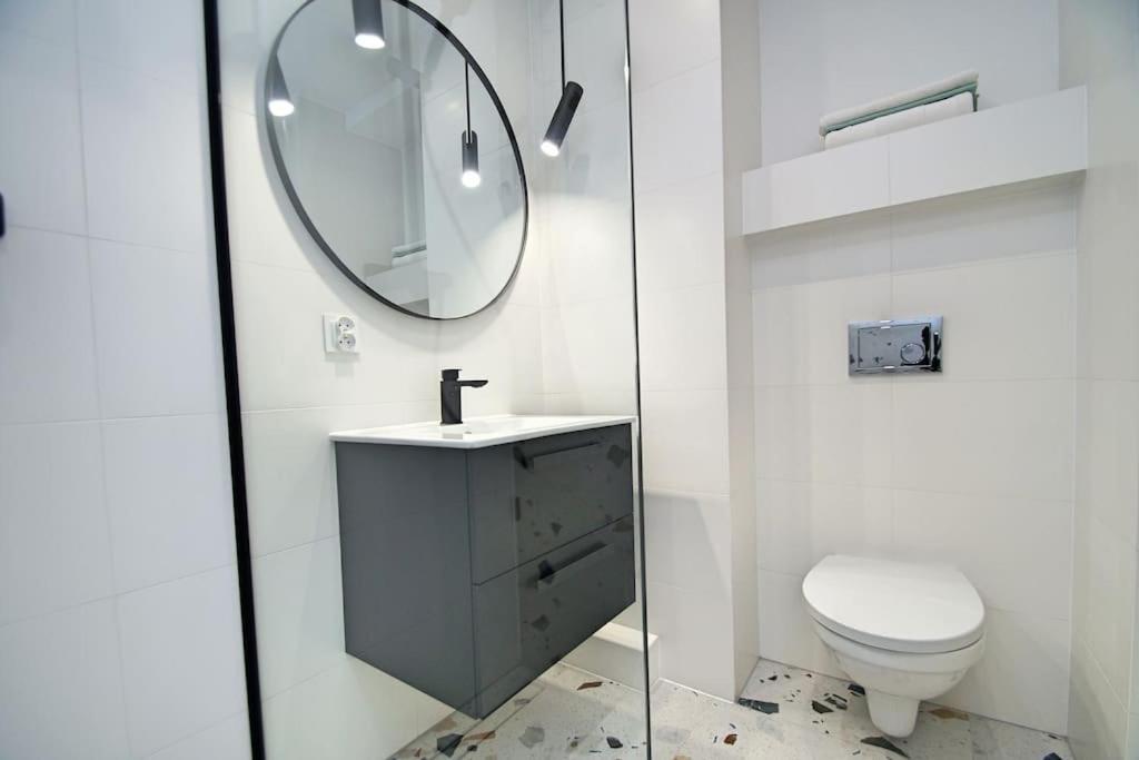 Apartament Korfantego Citycentre Z Widokiem Na Spodek Katowice Exterior foto