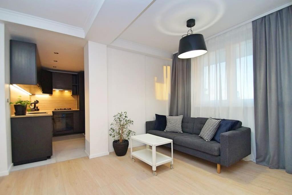 Apartament Korfantego Citycentre Z Widokiem Na Spodek Katowice Exterior foto